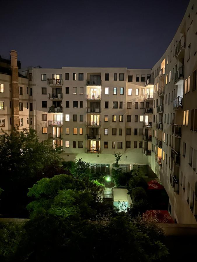 Central Apartment With Balcony Budapeşte Dış mekan fotoğraf