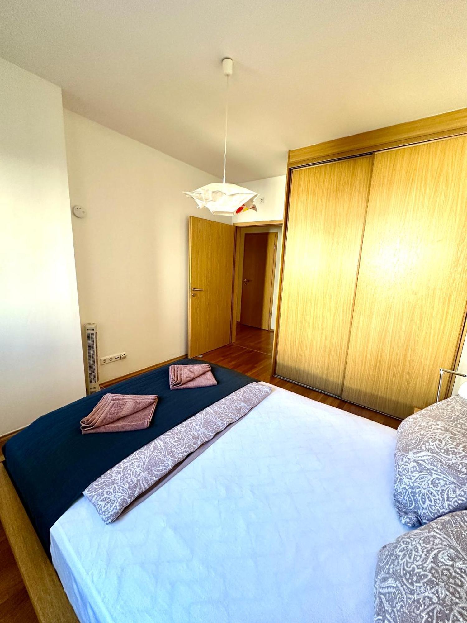 Central Apartment With Balcony Budapeşte Dış mekan fotoğraf