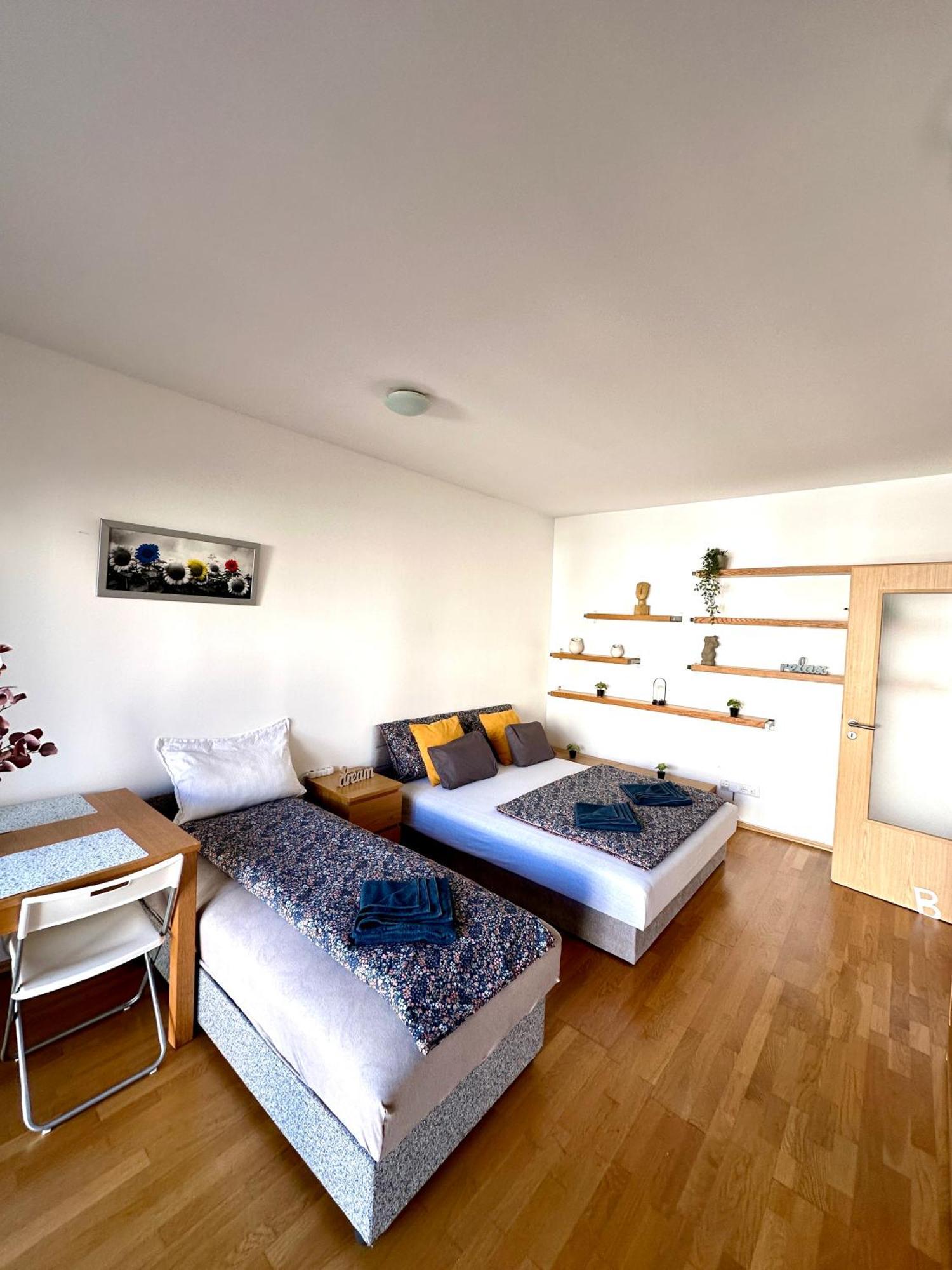 Central Apartment With Balcony Budapeşte Dış mekan fotoğraf
