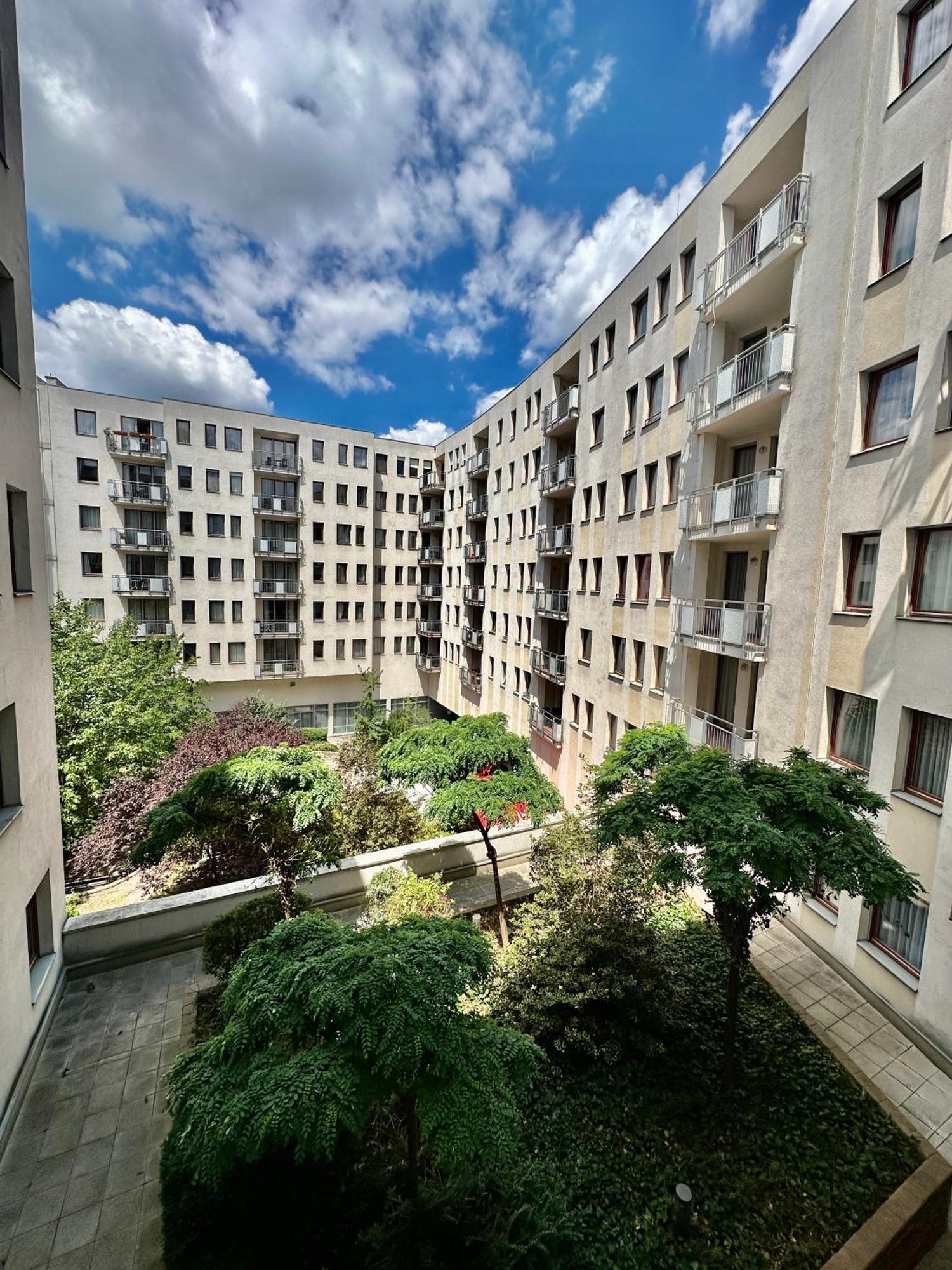 Central Apartment With Balcony Budapeşte Dış mekan fotoğraf