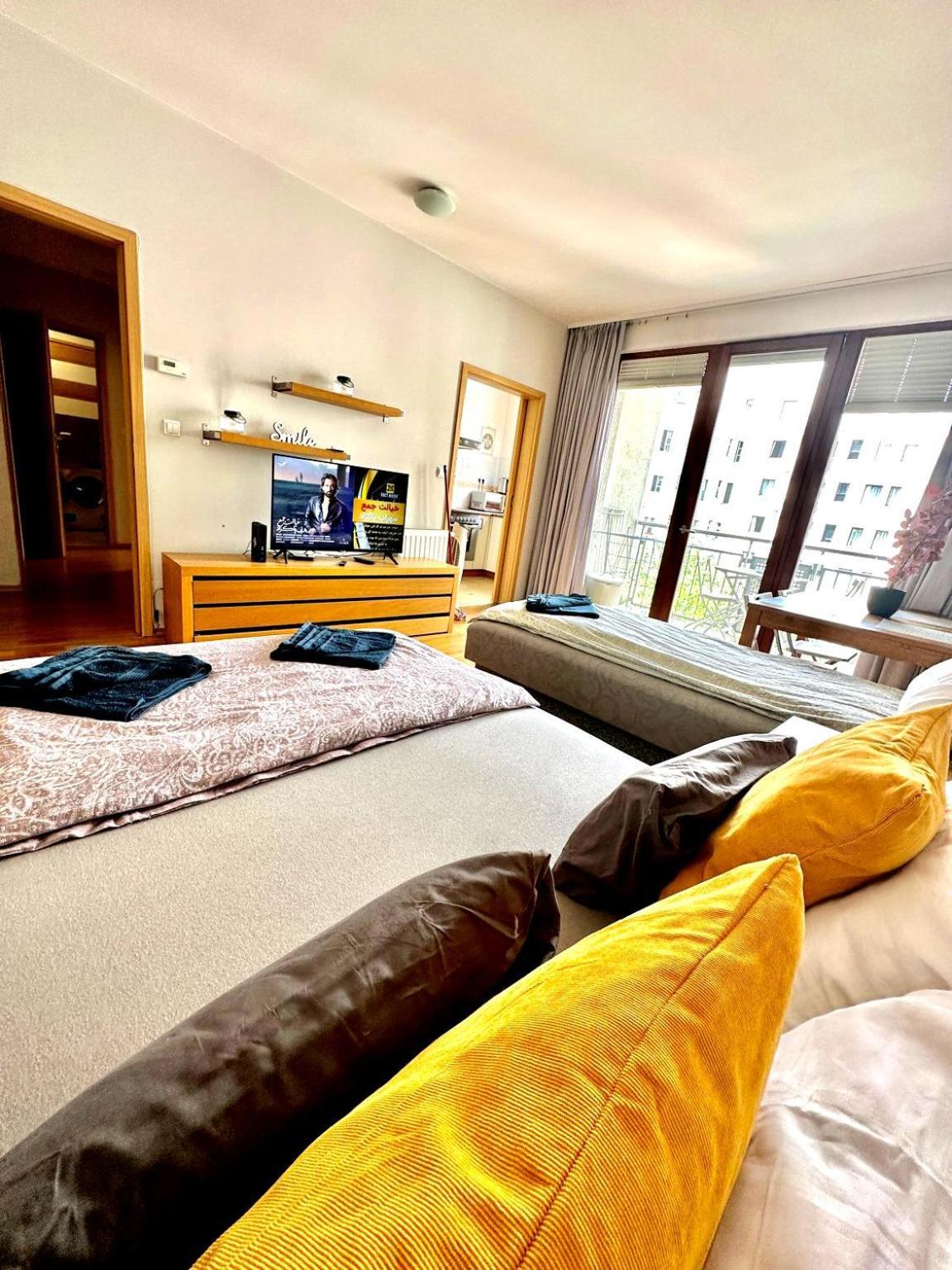 Central Apartment With Balcony Budapeşte Dış mekan fotoğraf