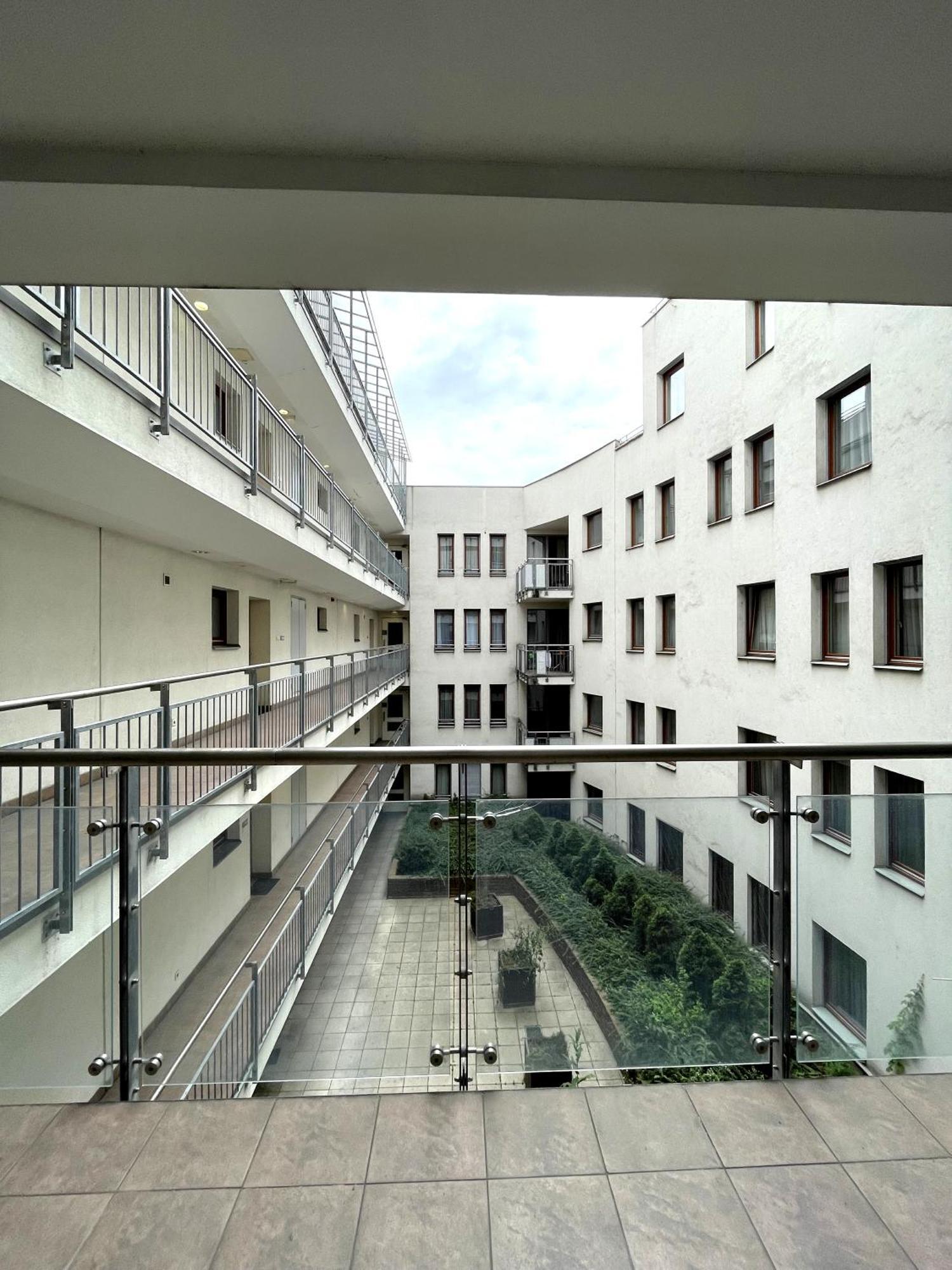 Central Apartment With Balcony Budapeşte Dış mekan fotoğraf